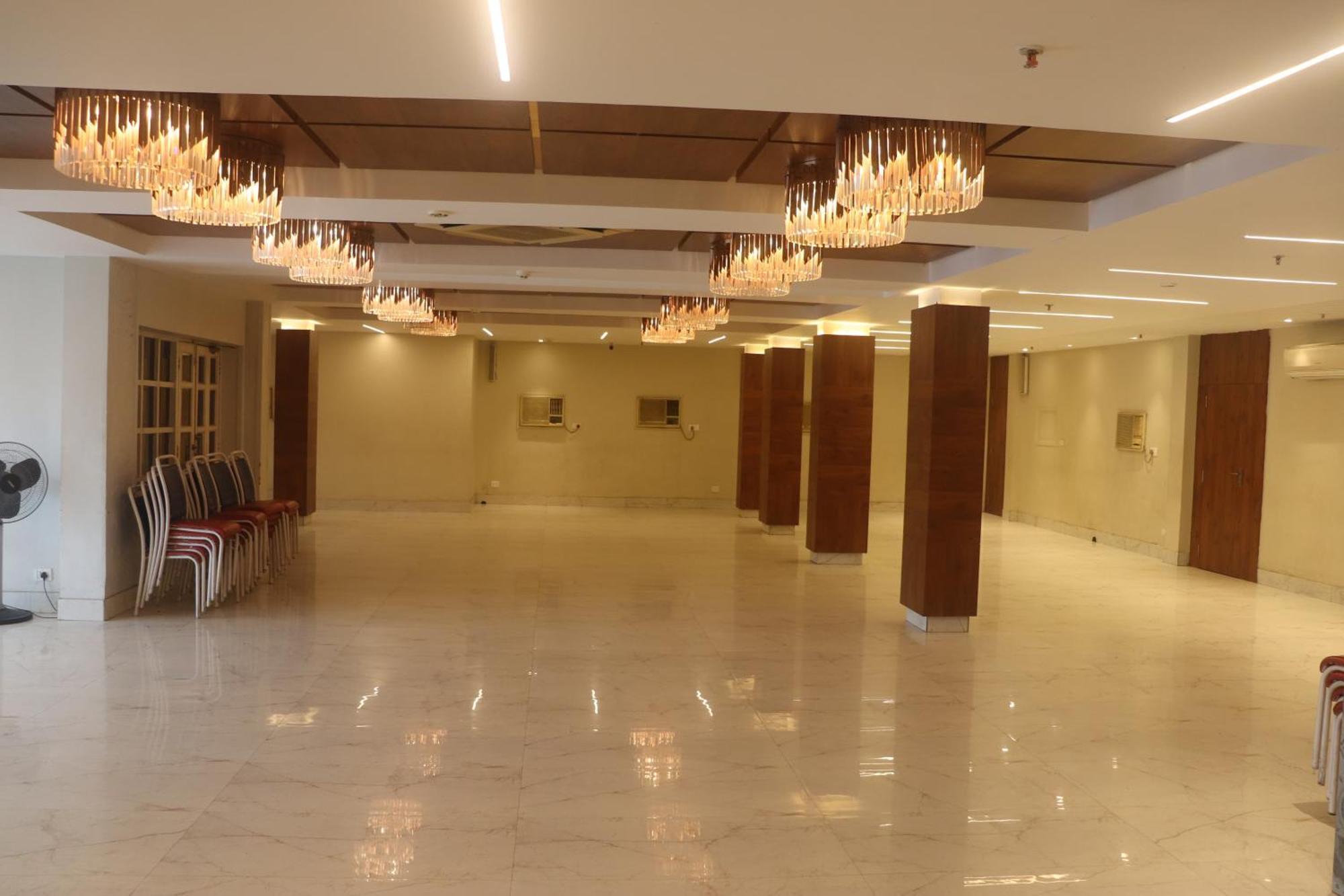 Shivangan Hotel And Banquet Калькутта Экстерьер фото